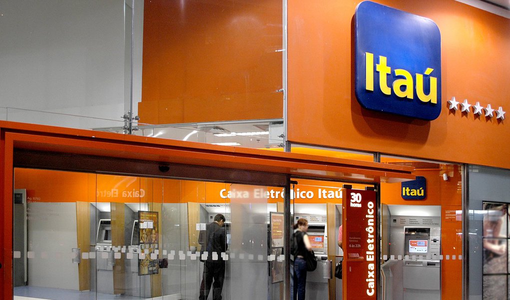 Itaú Unibanco lidera reclamações