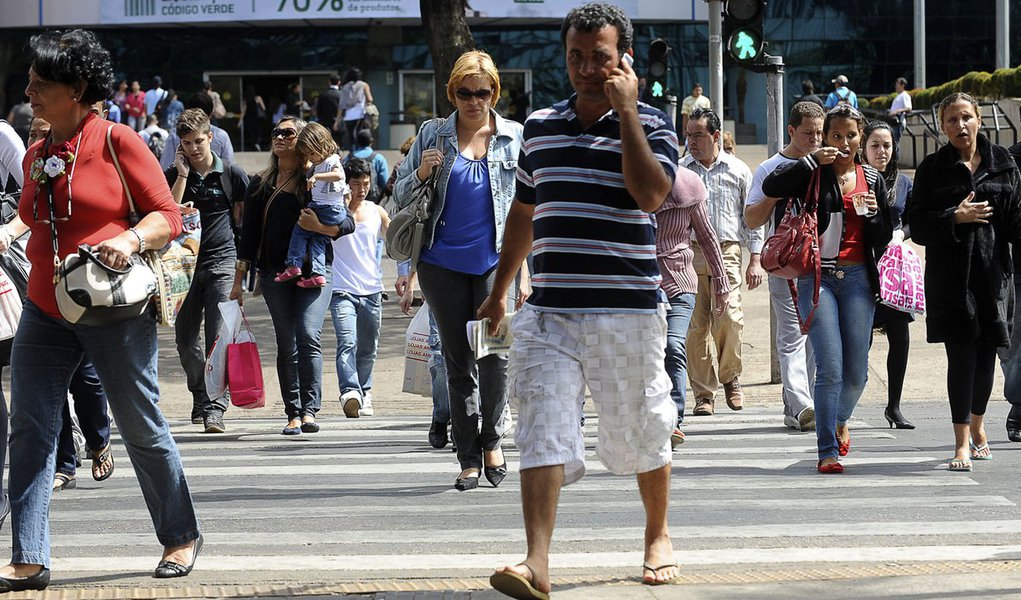 População chegará a 208 milhões em 2030, diz Ipea