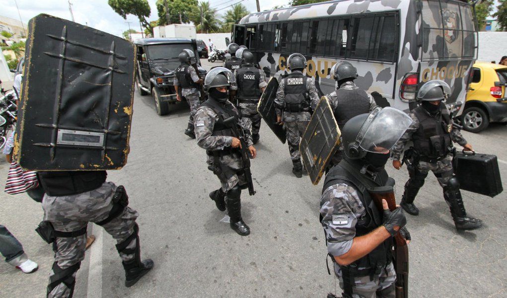 Princípio de rebelião deixa dois mortos em presídio no Recife