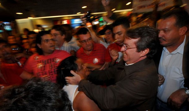 João da Costa desafia Lula e tenta continuar na disputa no Recife