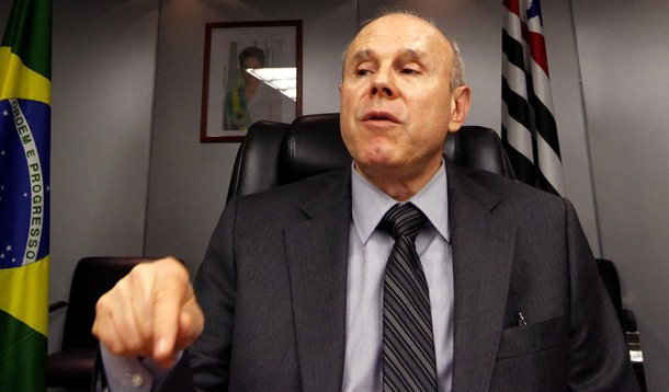 Mantega: queda da inflação dá liberdade a política monetária