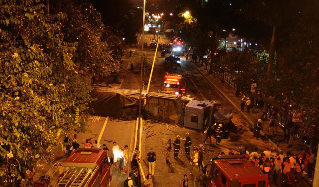Prefeito se omite; BHTrans culpa o motorista
