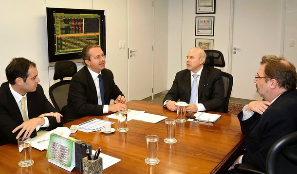 Pernambuco pede R$ 3 bi em investimentos