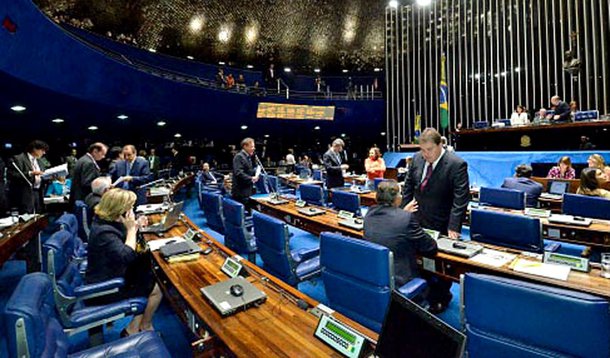 Senado aprova projeto mais rigoroso contra lavagem de dinheiro