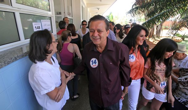 Jovair vota no final da manhã e diz que fez campanha limpa