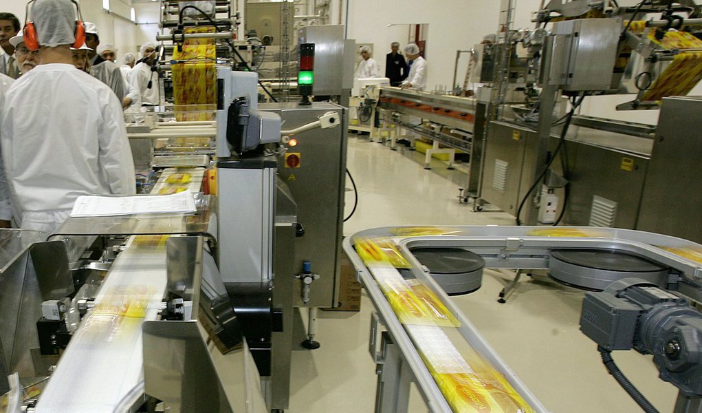 Produção da indústria apresentou queda em abril