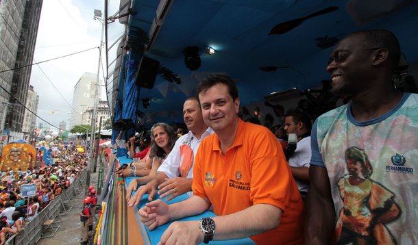 Serra já é um peso até para Gilberto Kassab