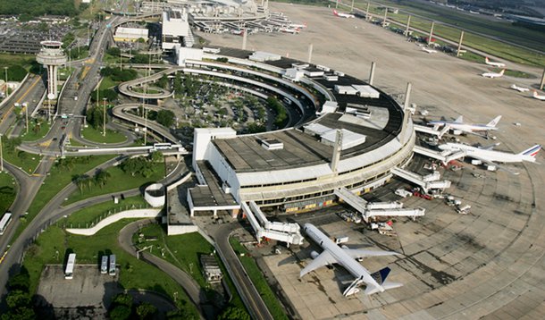 Aeroporto internacional do Rio vai investir em serviços para a Copa