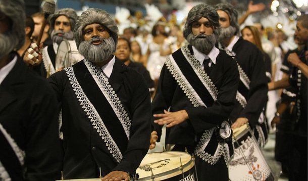 Desfile da Gaviões enterra aliança Haddad-Kassab