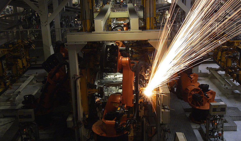 Economia brasileira começa 2012 com crescimento de 0,2%