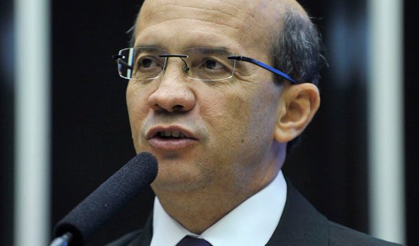 Planalto repreende Lupi e João Dado entra no páreo