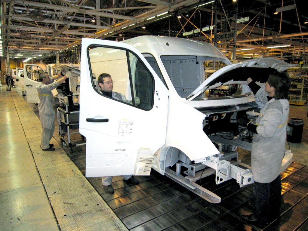 Renault deve fechar fábricas na Europa