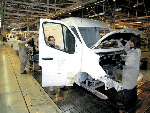 Renault deve fechar fábricas na Europa