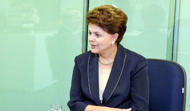 Dilma sanciona lei que amplia o Simples Nacional