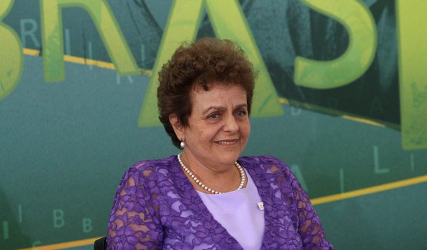 Ministra quer ampliar licença-maternidade para 6 meses
