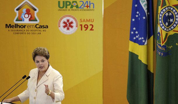 Na TV, Dilma diz que combaterá "malfeitos" sem trégua
