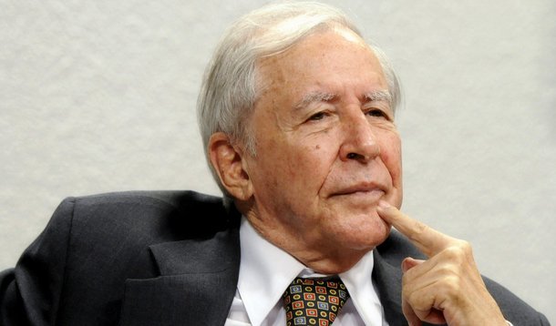 Mauro Santayana vê confusão perigosa na AP 470