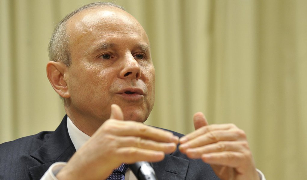 Em nome do crescimento, governo corta R$ 55 bi