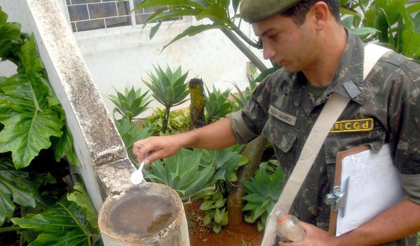 Exército reforçará combate à dengue no Recife