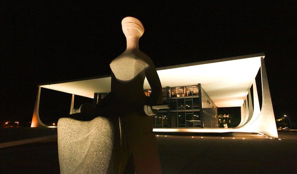 STF julga validade da Ficha Limpa para as eleições de 2012