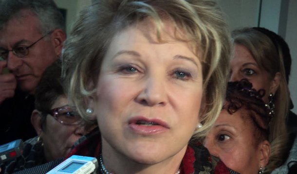 Dilma apela a Marta para retirar pré-candidatura