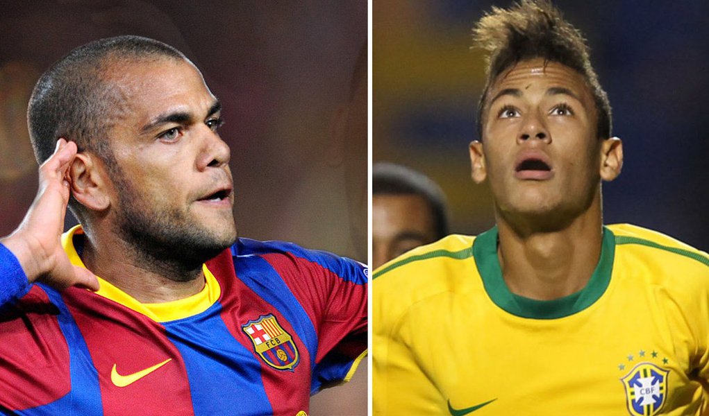 Daniel Alves e Neymar disputam o prêmio da FIFA