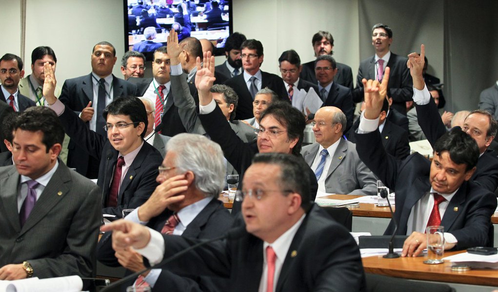 CPI age contra Delta e tenta inviabilizar venda
