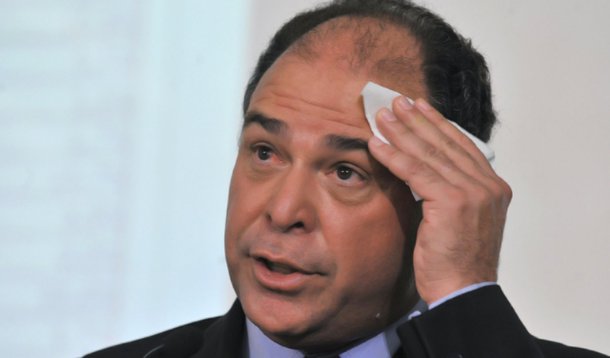 Sarney convoca Comissão para ouvir FBC no Senado