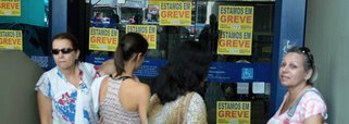 Bancários de Goiás param serviços e iniciam greve