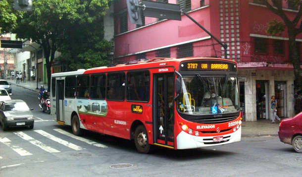 MP tenta ônibus gratuito para todo estudante de BH