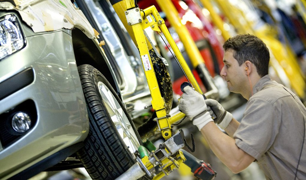 Brasil e México fecham novo acordo automotivo