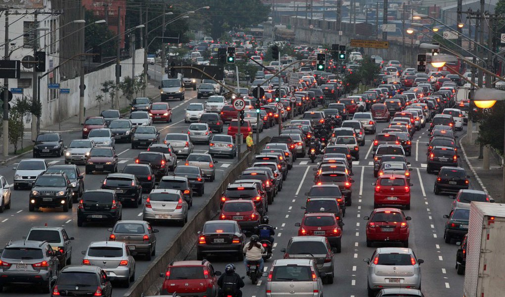 Congestionamento em SP chega a 249 km e bate recorde