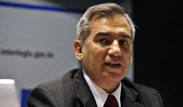 Governo está abatido, diz Gilberto Carvalho