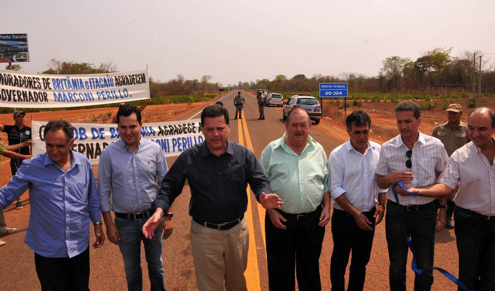 Perillo capitaliza números positivos e inaugurações