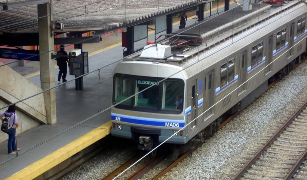 CBTU não faz proposta e greve de metroviários continua em BH