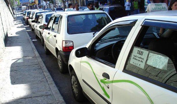 Começa inscrição para novos táxis em BH