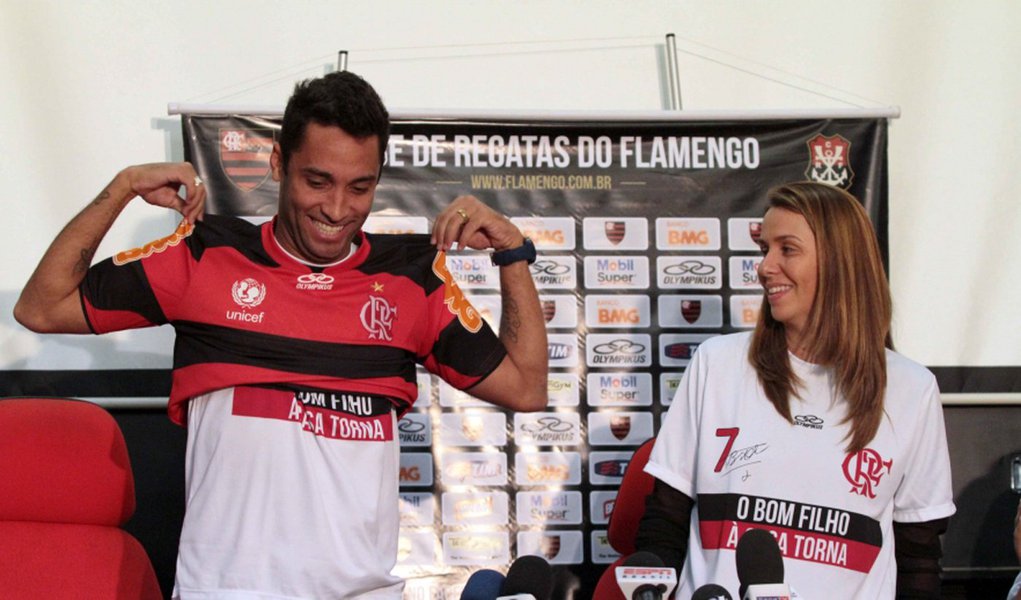 Ibson chega ao Flamengo e avisa: "não sou solução"