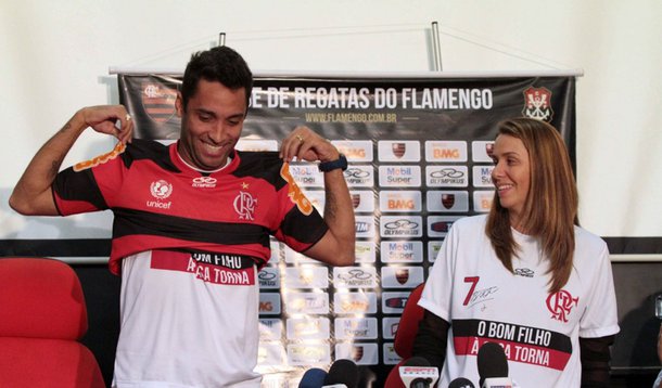 Ibson chega ao Flamengo e avisa: "não sou solução"