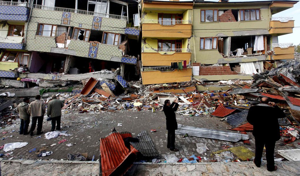 Novo terremoto atinge a Turquia