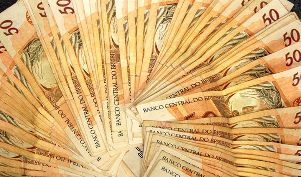 Dívida Pública Federal soma R$ 1,866 trilhão em 2011, diz Tesouro