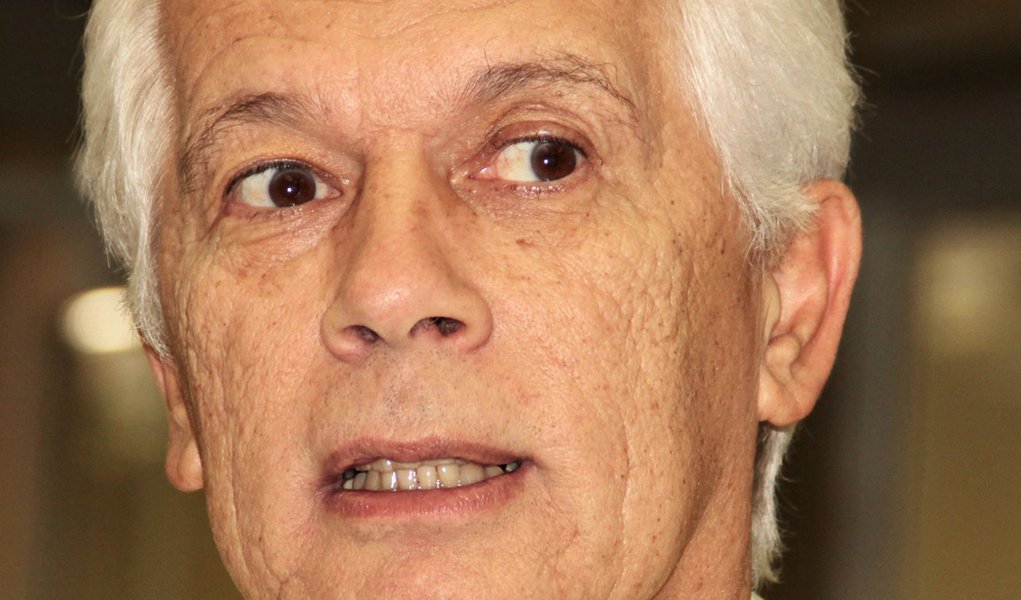 “Minha volta é um reencontro com o passado”, diz Emerson Leão, novo técnico do São Paulo