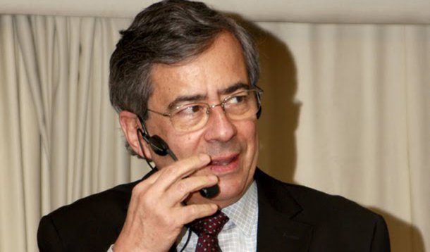 Difusor da expressão PIG quer a saída de Orlando