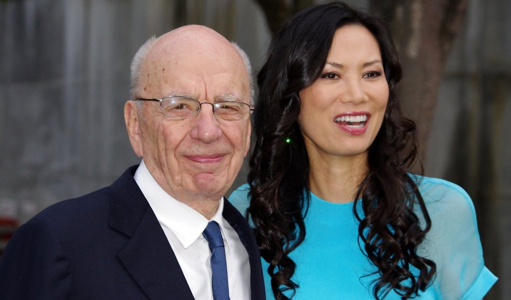 Twitter identifica falsa conta de esposa de Murdoch