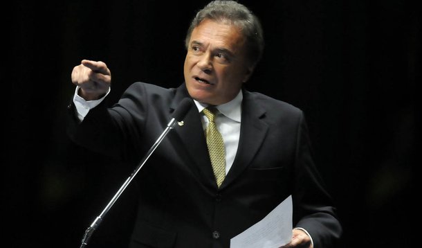 Alvaro mira na Delta ao pedir prorrogação da CPI