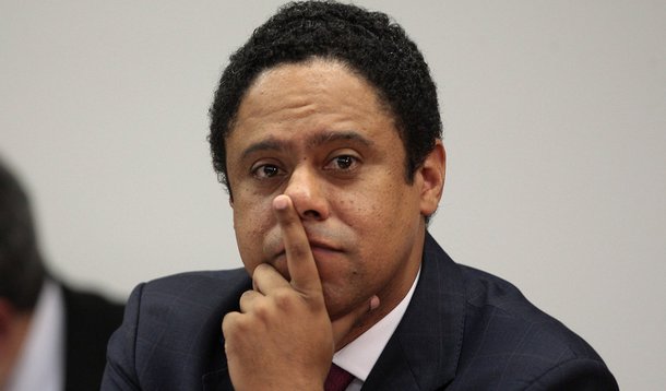 Ministro se diz tranquilo com investigação do STF