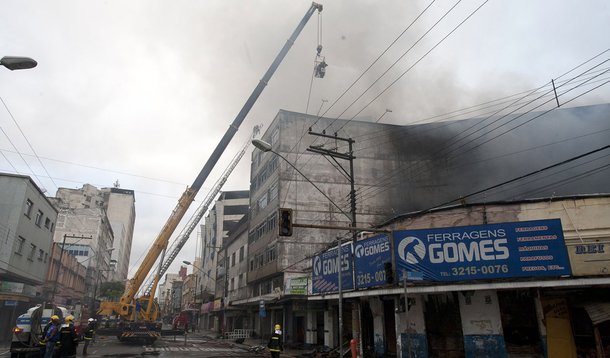 Incêndios de grandes proporções atingem Juiz de Fora e Teresina