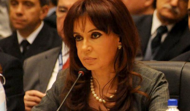 Cristina Kirchner quer estatizar a "Petrobras argentina"