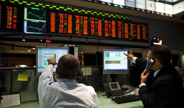 Bovespa fecha em forte queda por cenário externo