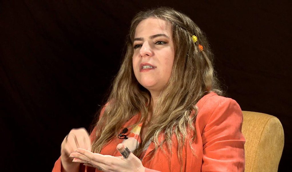 PT confirma que Luizianne recebeu convite do PSB