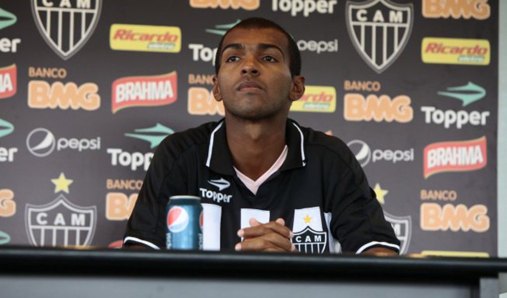 Justiça condena homofobia no futebol